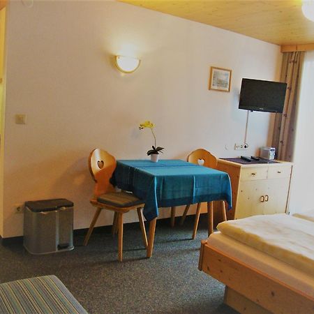 Gaestehaus Roland Kirchberg in Tirol Exterior foto